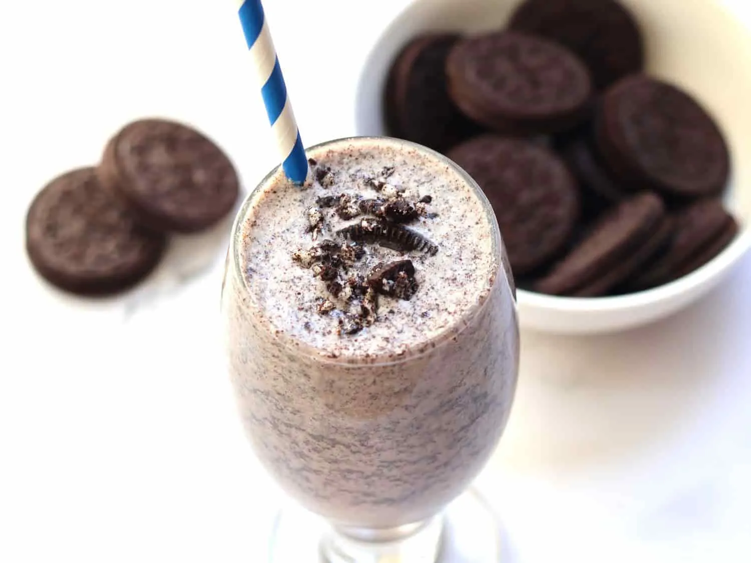 Cold creamy shake blended with Oreo cookies.